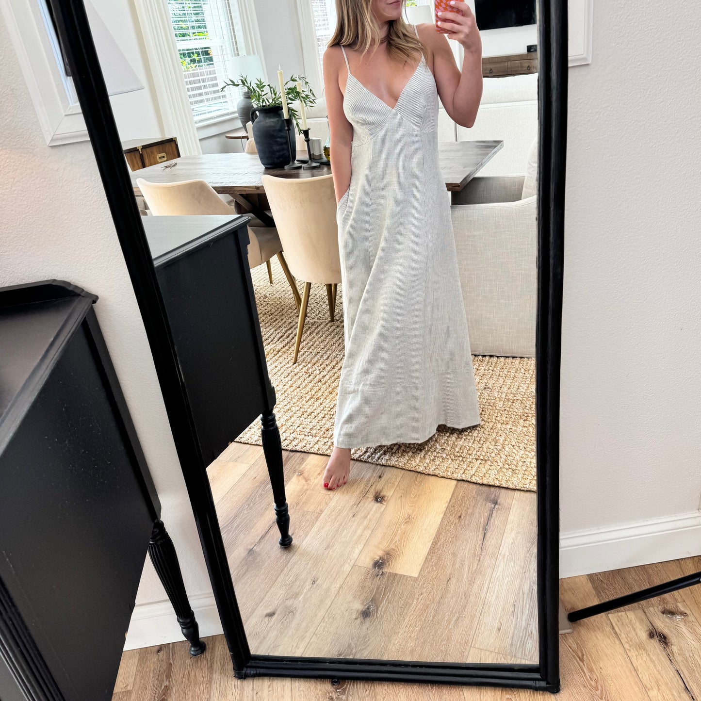 
                  
                    Luna Maxi Dress
                  
                